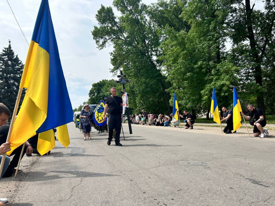 Виконував бойові завдання на Покровському напрямку - у Вільнянську попрощалися з молодим протитанкістом, який загинув на Донеччині (фото)