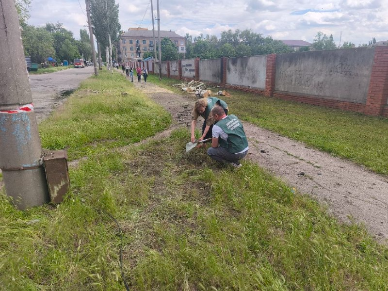 Пошкоджені будинки і забруднений ґрунт: наслідки удару по Запоріжжю 26 травня (фото)