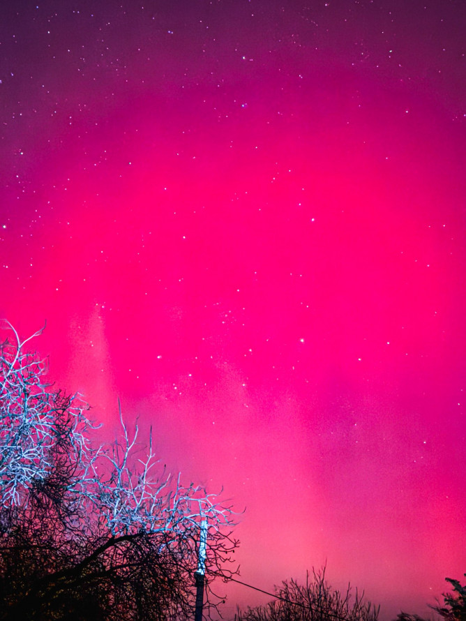 Магія в небі: запоріжці спостерігали рідкісне північне сяйво (фото)