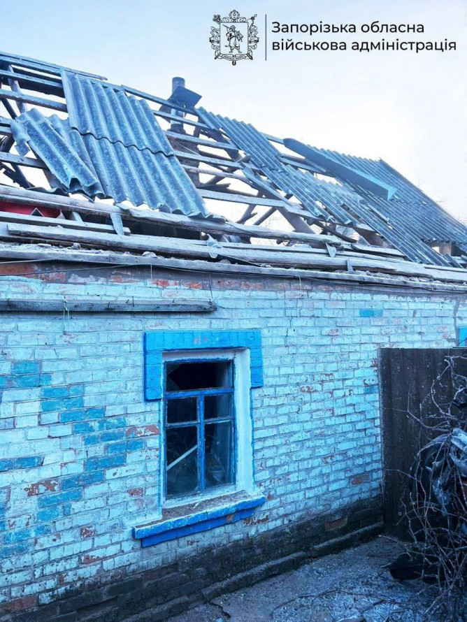 Удар по станції: на Запоріжжі російський БПЛА поцілив у тепловоз Укрзалізниці (фото)