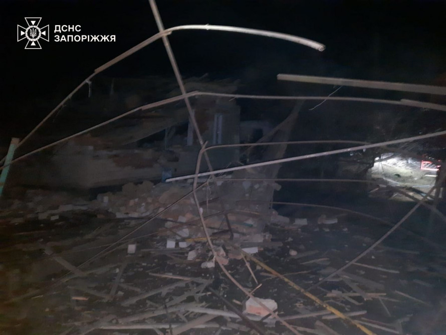 Поранено четверо людей, серед них - дві дівчинки: наслідки ворожих обстрілів Запорізької області за добу (фото)