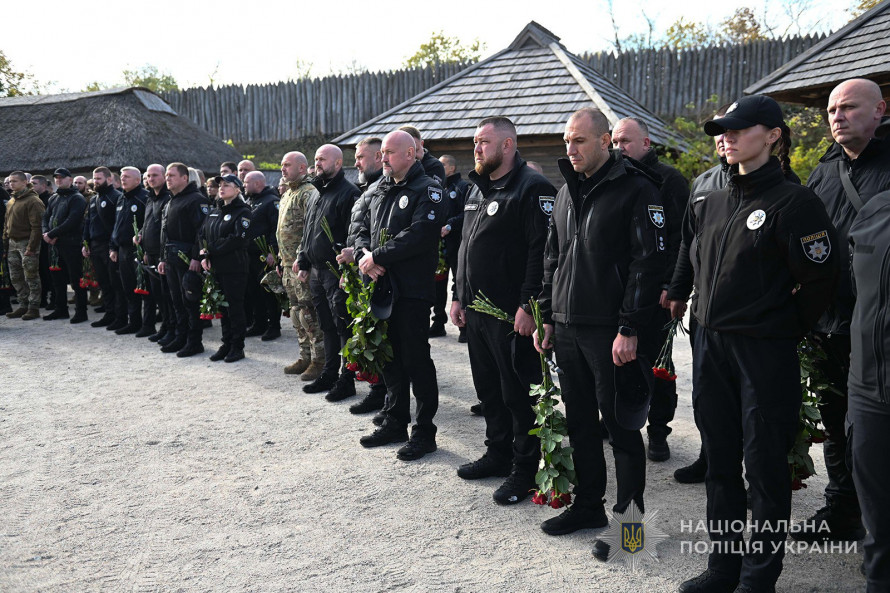 Назавжди в строю - у Запоріжжі попрощалися із загиблим поліцейським-спецпризначенцем Сергієм Ярмоновим (фото, відео)