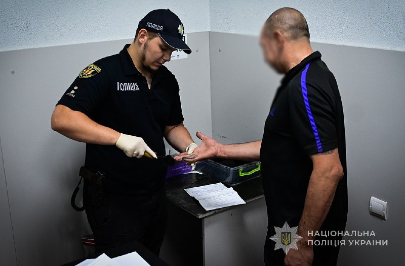 Поранився під час убивства і видав себе: на Запоріжжі військовий у СЗЧ зарізав чеченського добровольця