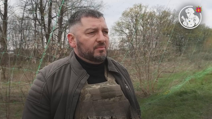 Близько двохсот кілометрів під захистом: запорізькі дороги закривають від дронів (фото, відео)