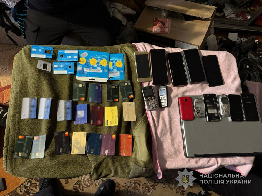 Дзвонили від імені банку: трьох запоріжців судитимуть за аферу на 3 млн гривень