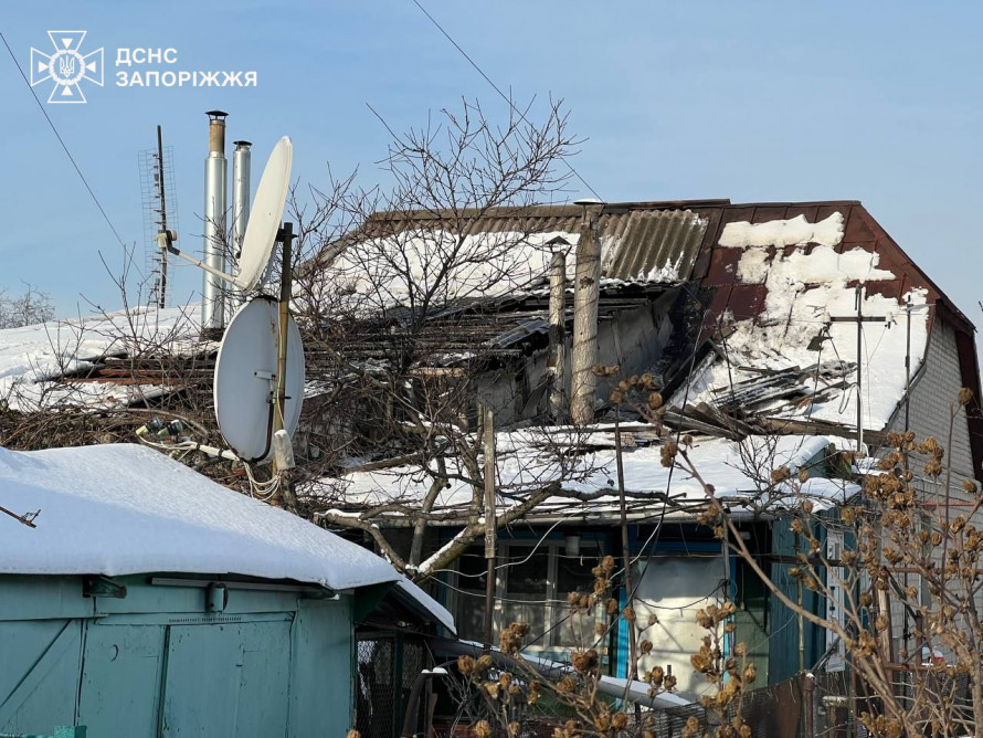 Неспокійний ранок - у Запоріжжі сталася пожежа в приватному будинку (фото)