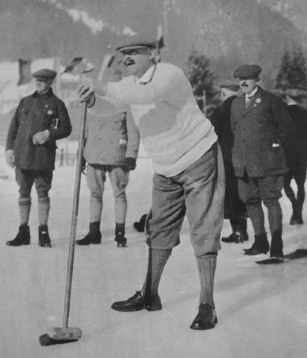 Леді та джентльмени на ковзанах – як змінилася Зимова Олімпіада за сто років (фото)