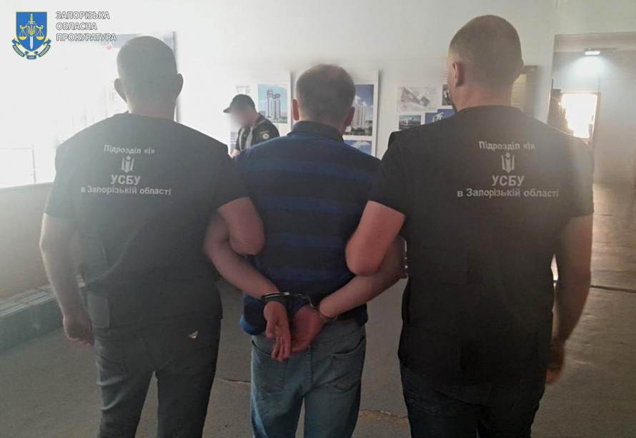 "МАФіозі" по-запорізьки - трьох посадовців міськради судитимуть за торгівлю дозволами на кіоски