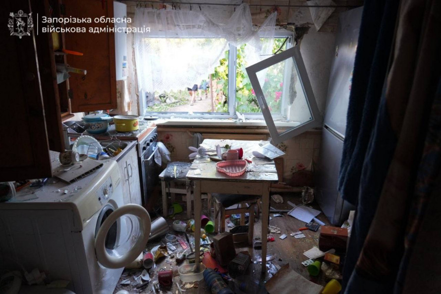 Дев'ять керованих авіабомб по Запоріжжю: загинули люди і коні (фото, відео)