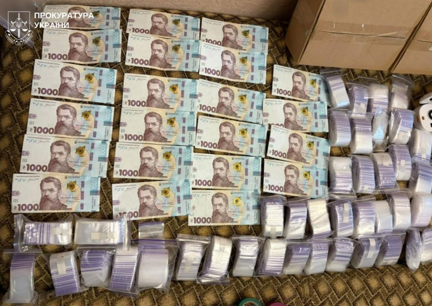 Наркобізнес через Telegram на 5,4 млн грн: у Запоріжжі затримали двох чоловіків
