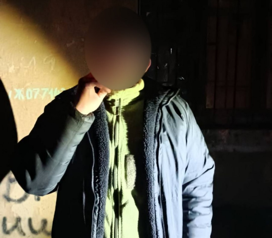 Сварка вийшла з-під контролю: у Запоріжжі в торговому центрі чоловік дістав пістолет (фото)