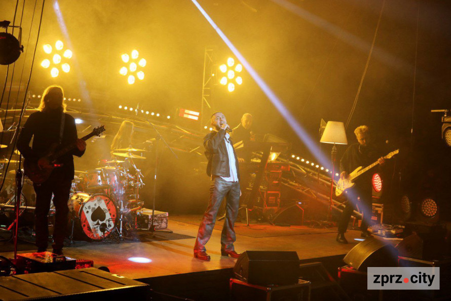 Коли зал співає разом: у Запоріжжі відбувся особливий концерт гурту "Антитіла" (фото)