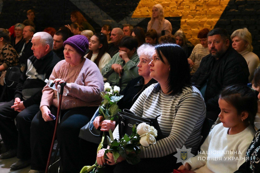 Нагороди, відданість і пам’ять про полеглих Героїв - в Запоріжжі відзначили День ЗСУ (фото)