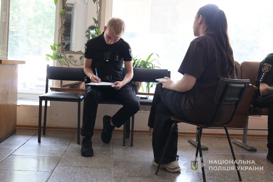Зайшов у кабінет до лікаря та напав з ножем – у запорізькій лікарні затримали агресивного чоловіка