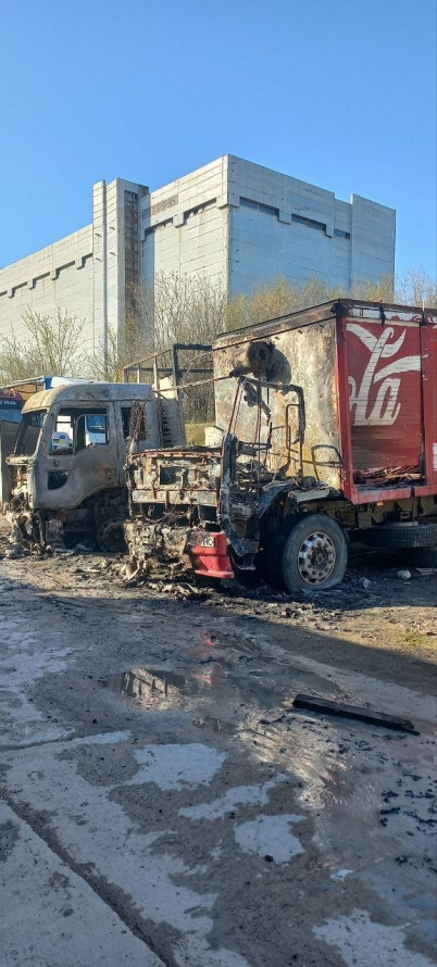 Наслідки ранкового обстрілу Запоріжжя: пошкодження, пожежі та розповіді очевидців (фото)