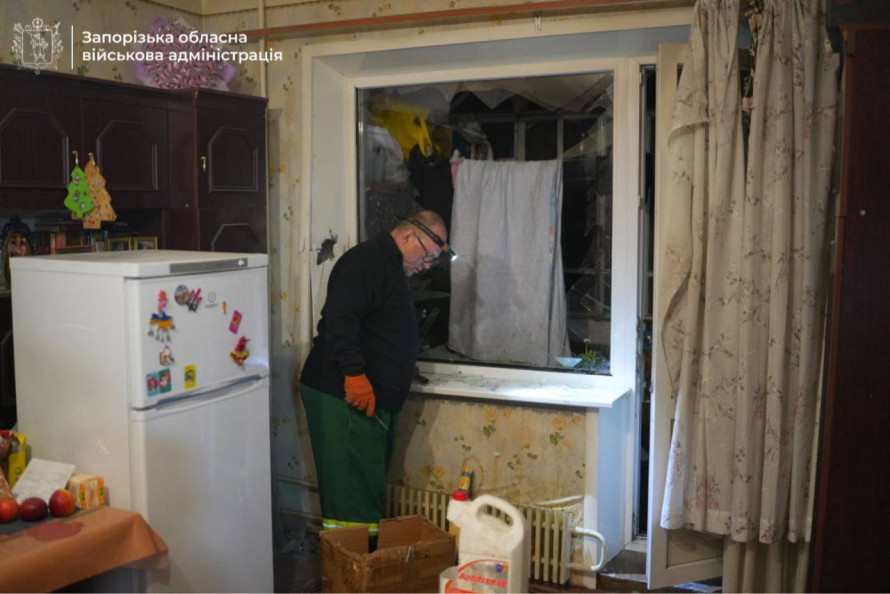 Нічний удар по Запоріжжю: росіяни поранили тримісячну дитину та пошкодили десятки квартир (фото)