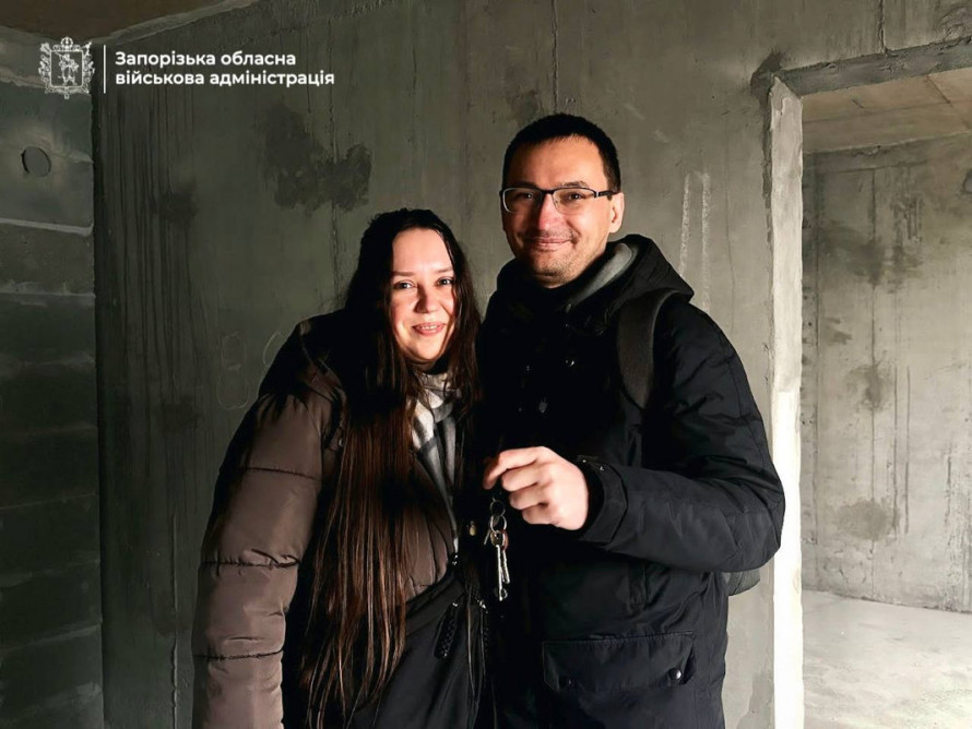 Замість оренди — власна квартира: як у Запоріжжі родина ВПО з Мелітополя отримала нову домівку (фото)