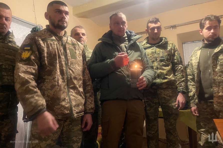 Запорізькі пластуни передали Вифлеємський вогонь на фронт (фото)