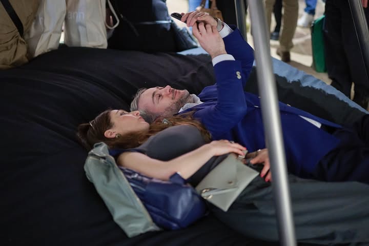 Україна показала на всесвітній виставці архітектури у Венеції дах і трішки Запорізької області (фото)