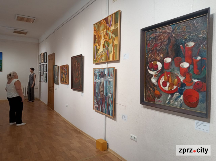 У Запорізькому художньому музеї показали мистецтво, яке дивувало у 1990-ті роки - фото