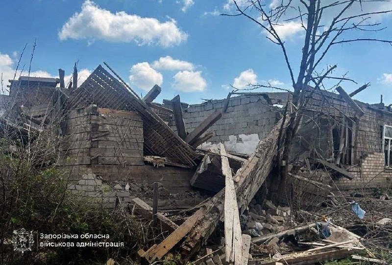 Росіяни атакували приватний сектор Запоріжжя безпілотниками: є поранені (фото)
