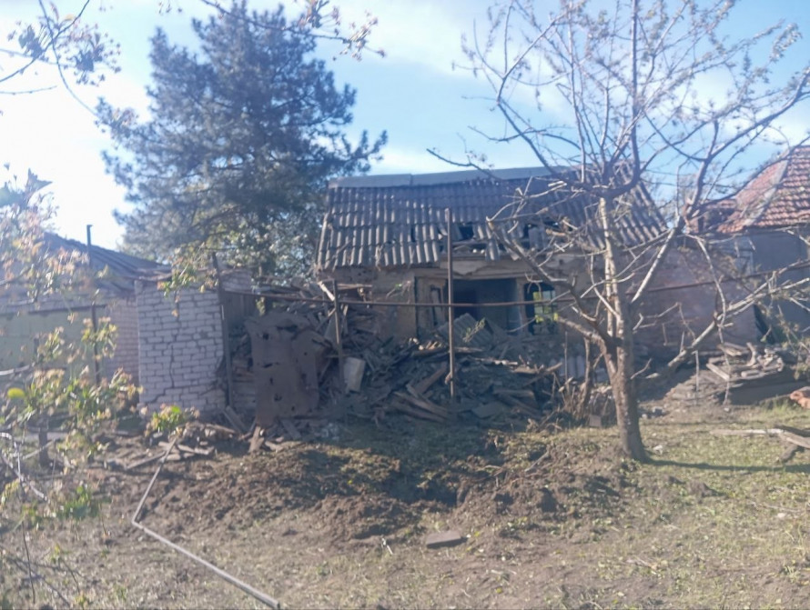 Екологи обстежили Шевченківський район Запоріжжя після обстрілу: що виявили на місці удару (фото)