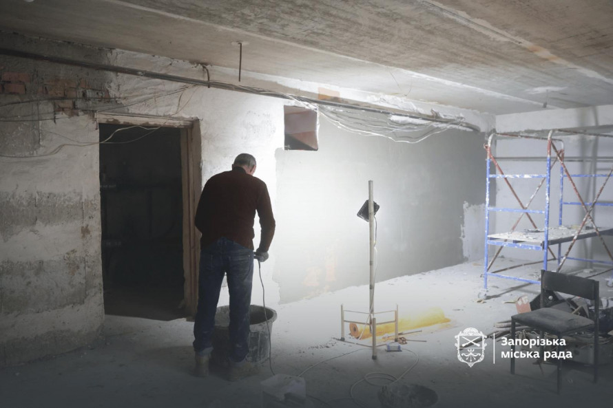 Безпечне навчання: у Запоріжжі ремонтують укриття гімназії — коли планують завершити (фото)