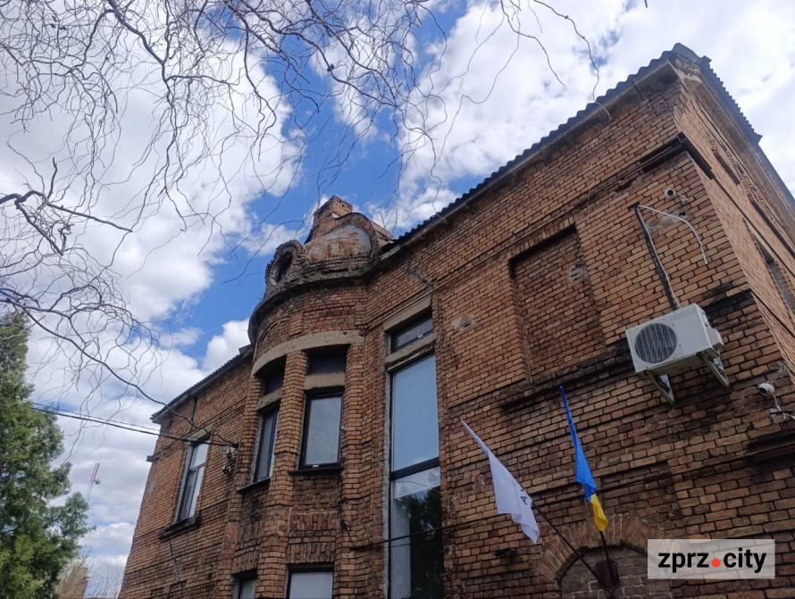 Від найстарішої школи до справжнього замку: які незвичайні менонітські будівлі можна побачити в Запоріжжі (фото)