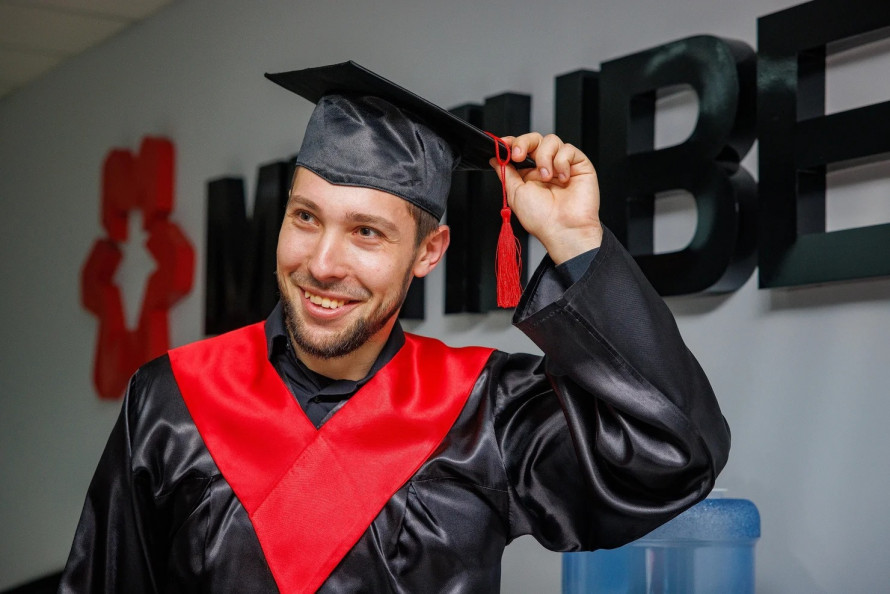 Без промисловості неможлива відбудова України: як Метінвест долає кадрові виклики