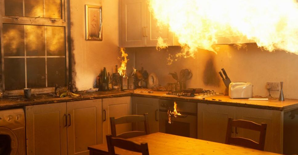 У Запоріжжі пожежу в житловому будинку гасили десять рятувальників