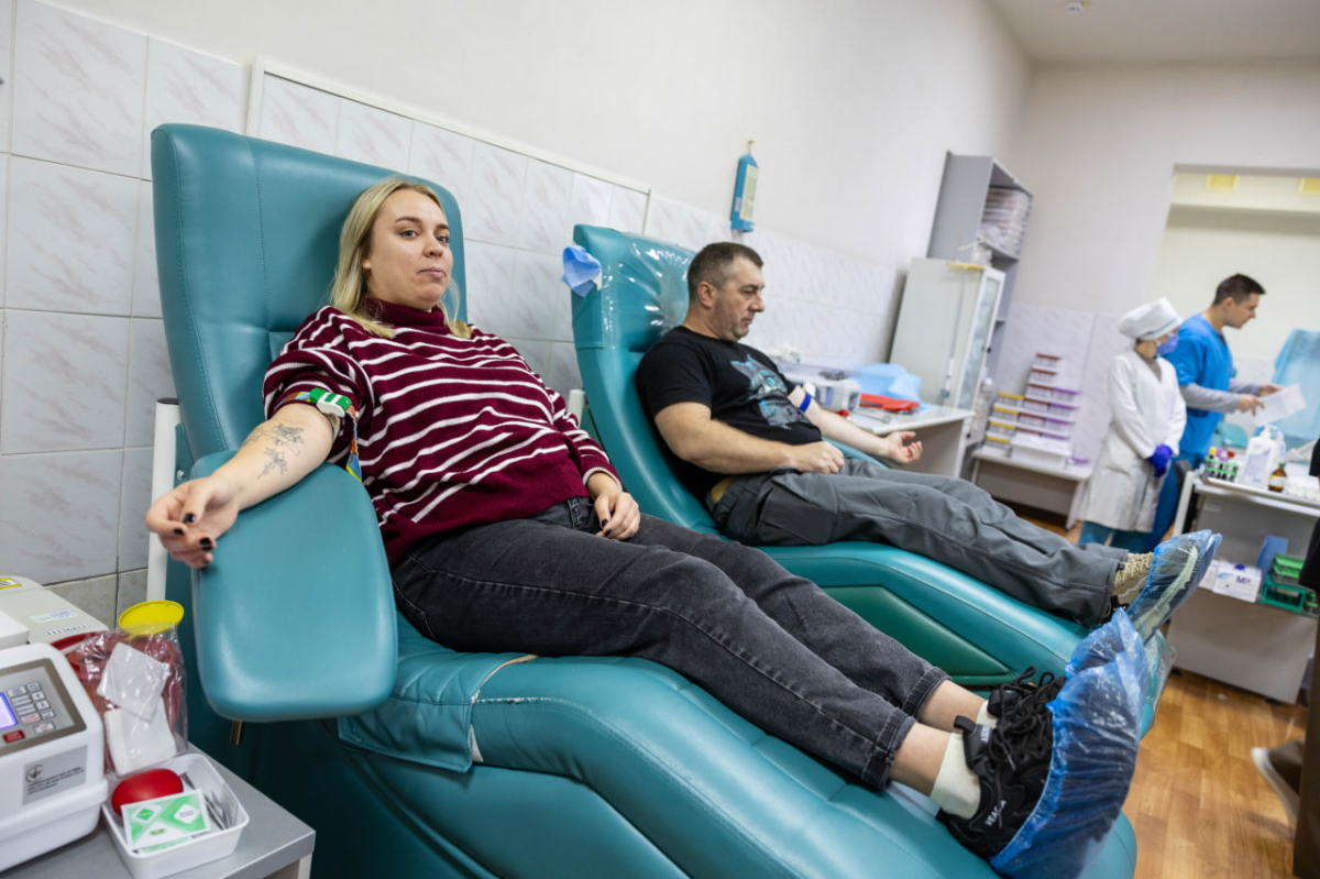 Традиція творити добро: працівники одного з запорізьких підприємств взяли участь у черговій донорській акції