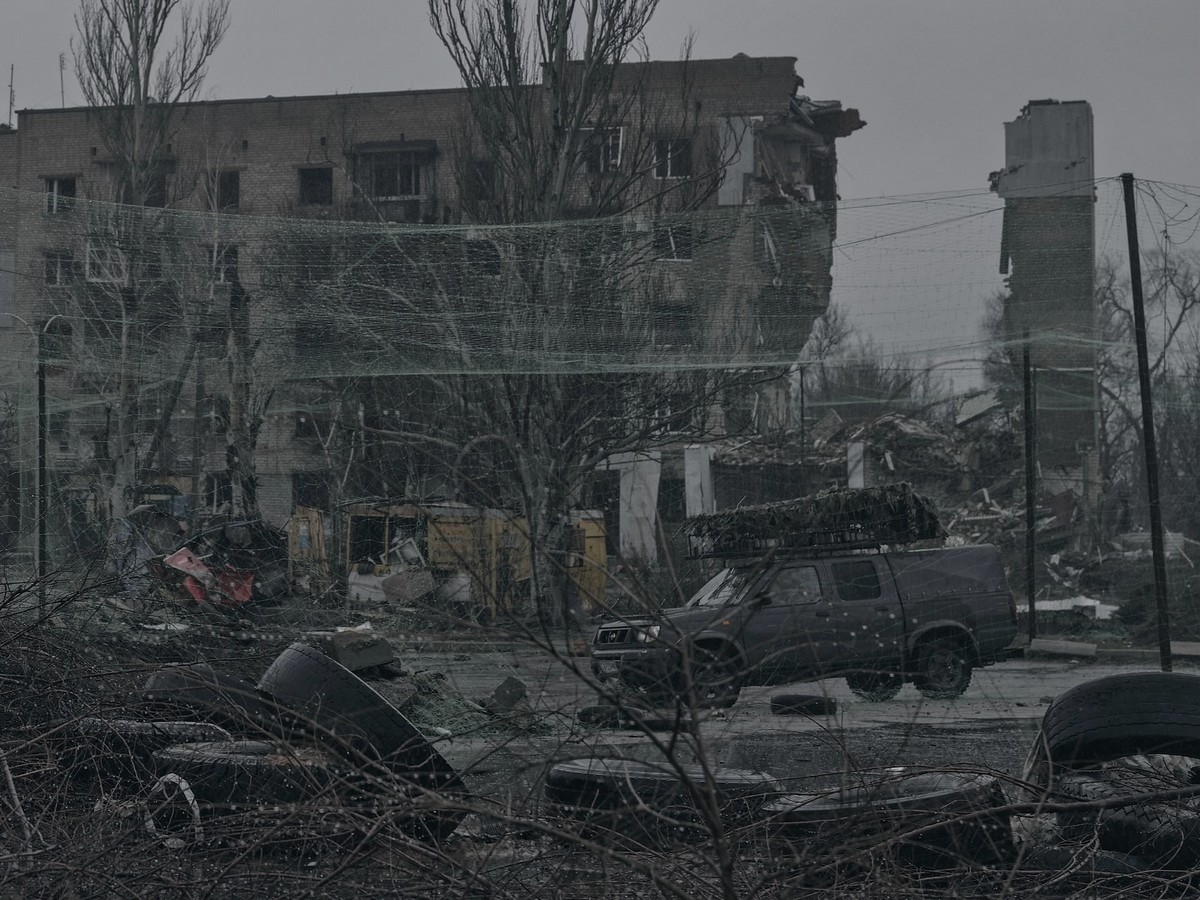 Прифронтовий Оріхів у руїнах - як виглядає місто за 8 км від лінії бойового зіткнення (фото)