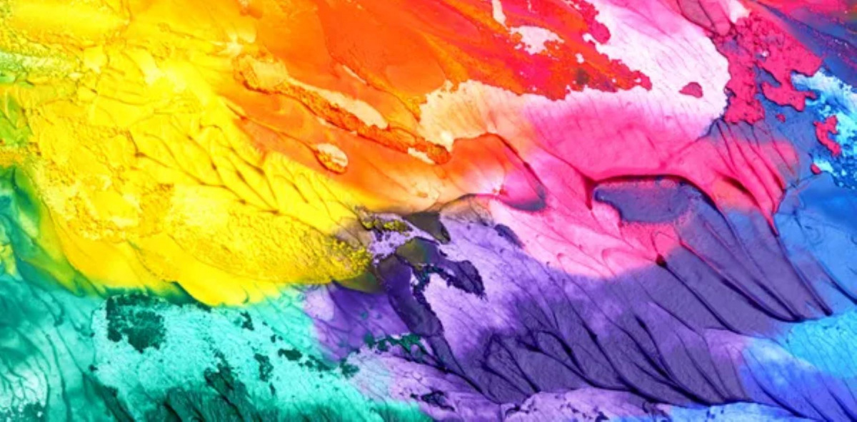 Яскраві кольори змінили обличчя "хрущовки" – у Запоріжжі створили сучасний мурал (фото)