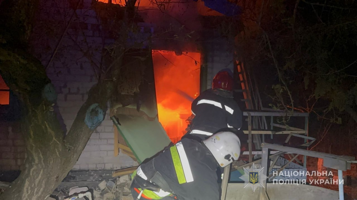 Росіяни обстріляли Запорізький район ФАБами - у виправній колонії загинули 16 людей, 35 поранені