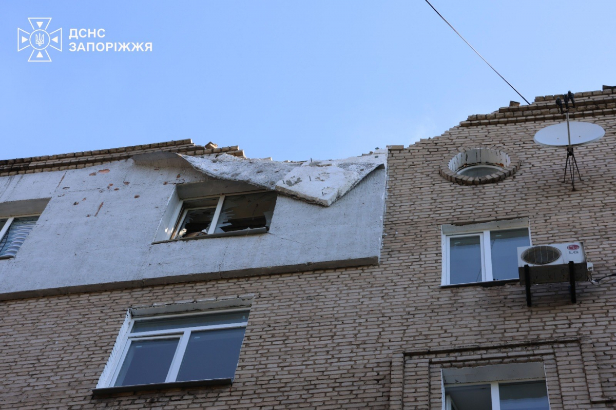 У Запоріжжі після атаки дронів зафіксували засмічення землі: екологи показали наслідки (фото)