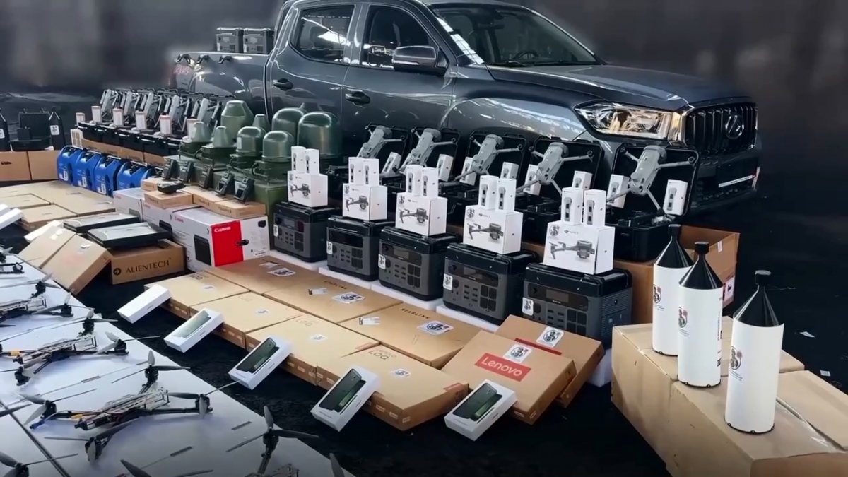 Військові на Запорізькому напрямку отримали нову техніку для розвідки, ударних операцій та логістики, відео