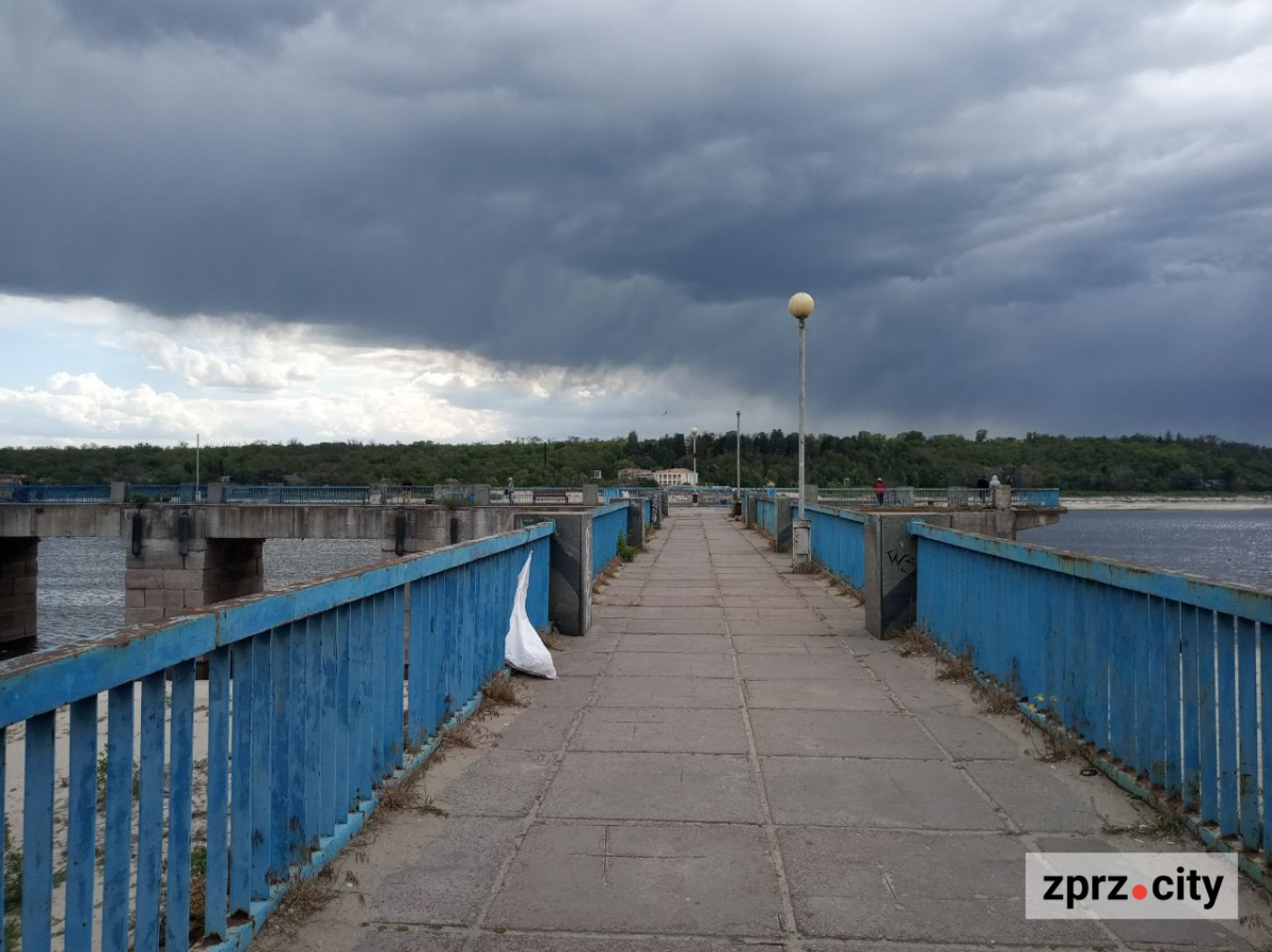 Як виглядає Центральний пляж Запоріжжя майже через два роки після підриву Каховської ГЕС - фото