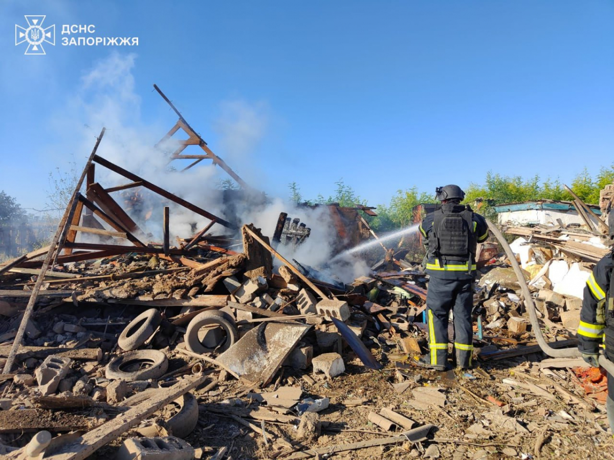 На Запоріжжі внаслідок масованої атаки поранено четверо людей - подробиці (фото)
