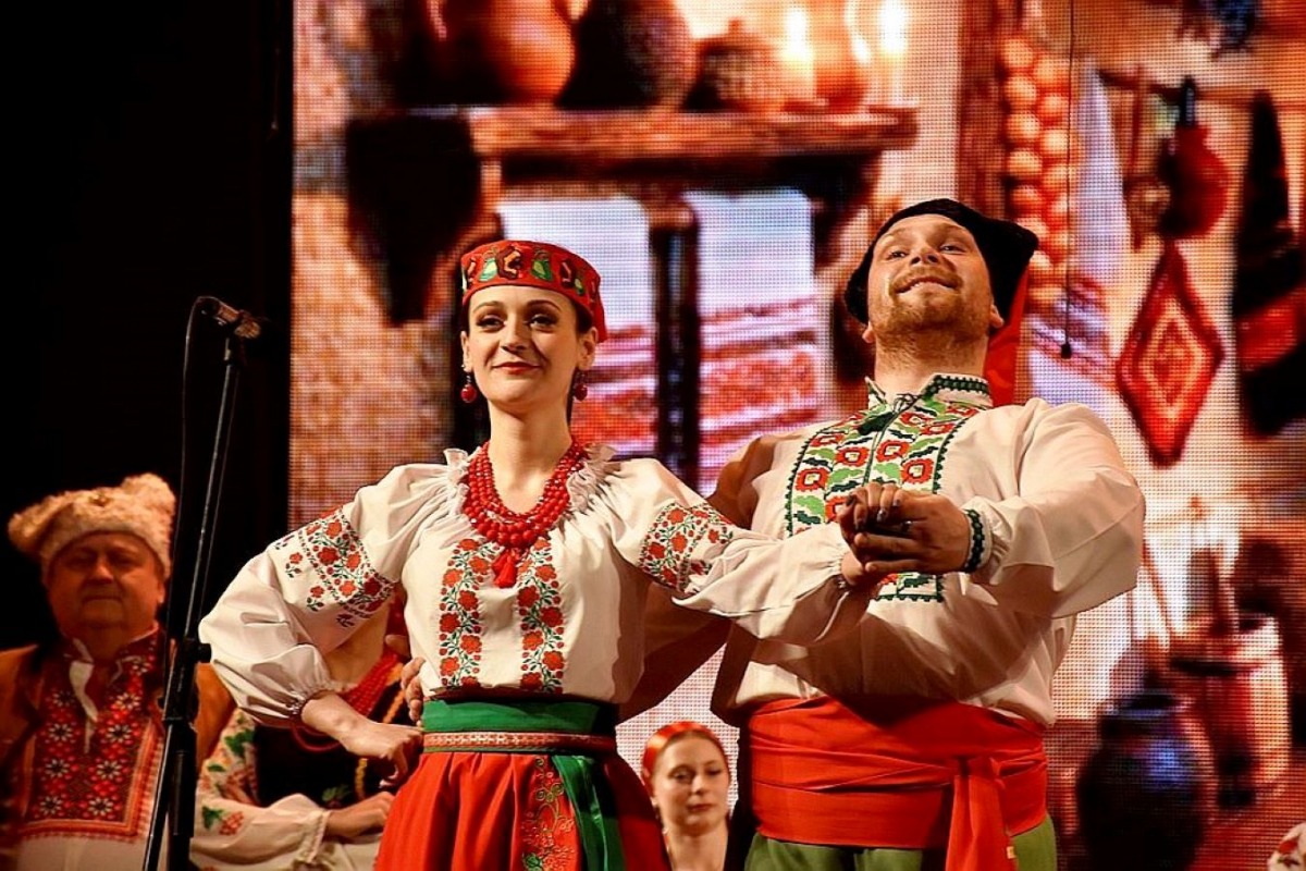 У запорізькій філармонії показали яскраву прем'єру мюзиклу з українським колоритом - фото