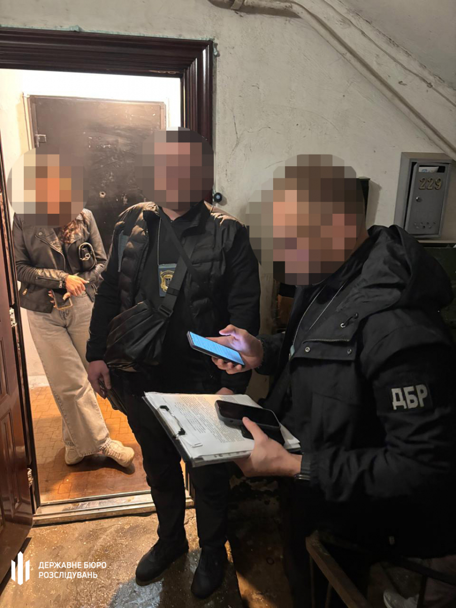 «Збройний бізнес»: на Запоріжжі заступник командира батальйону торгував мінами та РЕБами зі складу (фото, відео)