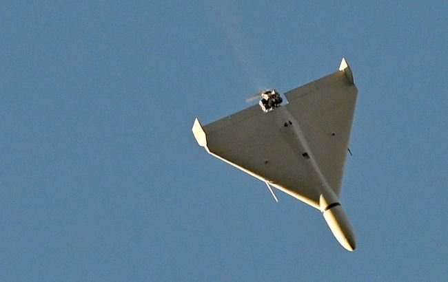 Атака дронів по Запорізькому району — внаслідок удару російського “шахеда” поранено чоловіка