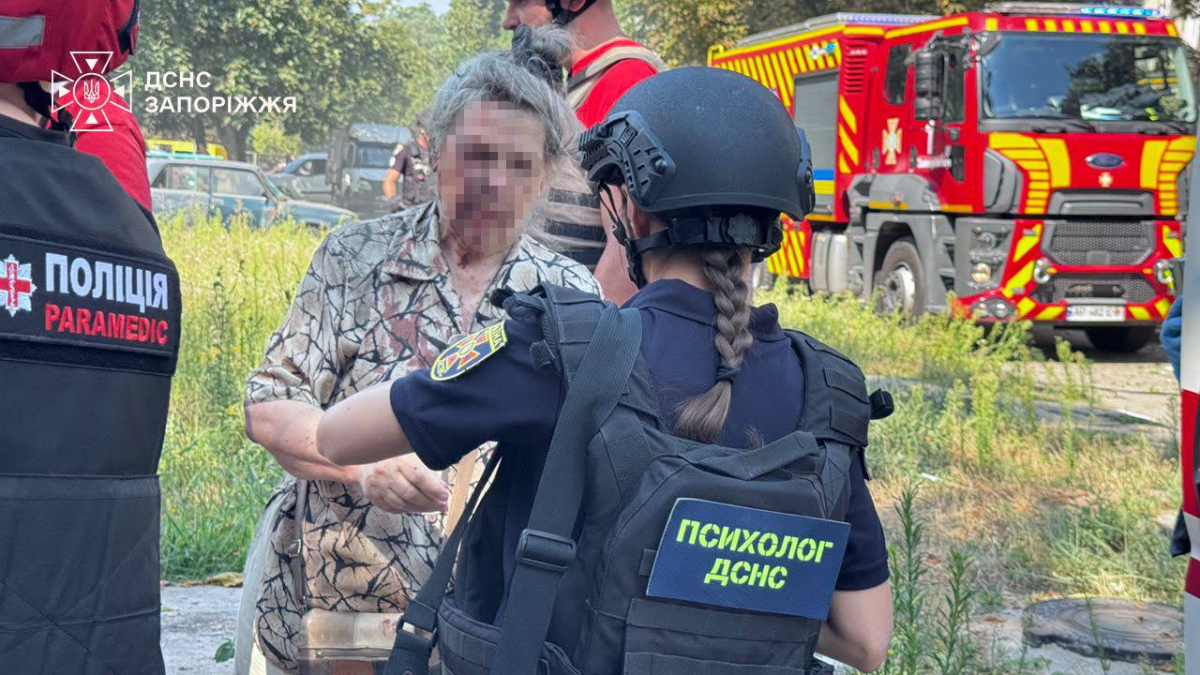 Російська авіація вдарила чотирма КАБами по Запоріжжю та району: є поранені,  дитина - у важкому стані (фото, відео)