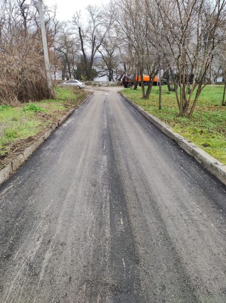 На острові Хортиця відремонтували найстрашніші дороги - фото