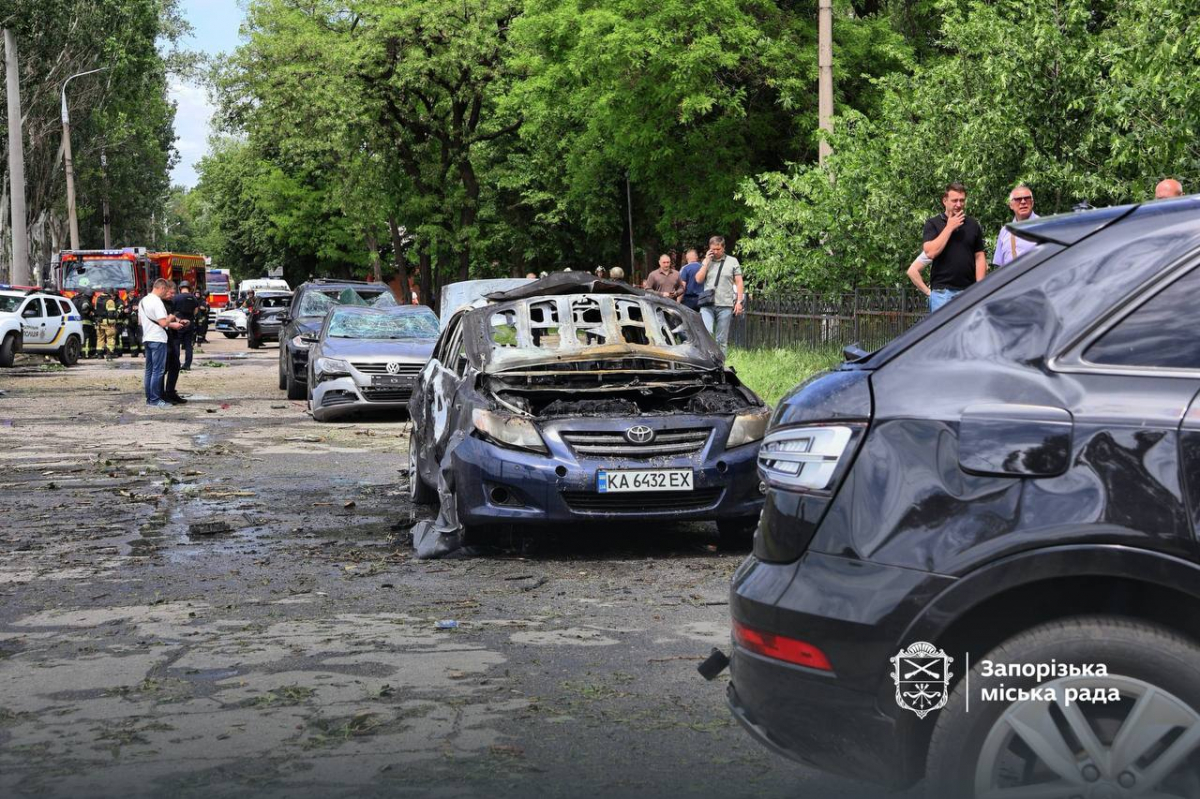 Удар по Запоріжжю: росіяни атакували Олександрівський район - що відомо (фото, відео)