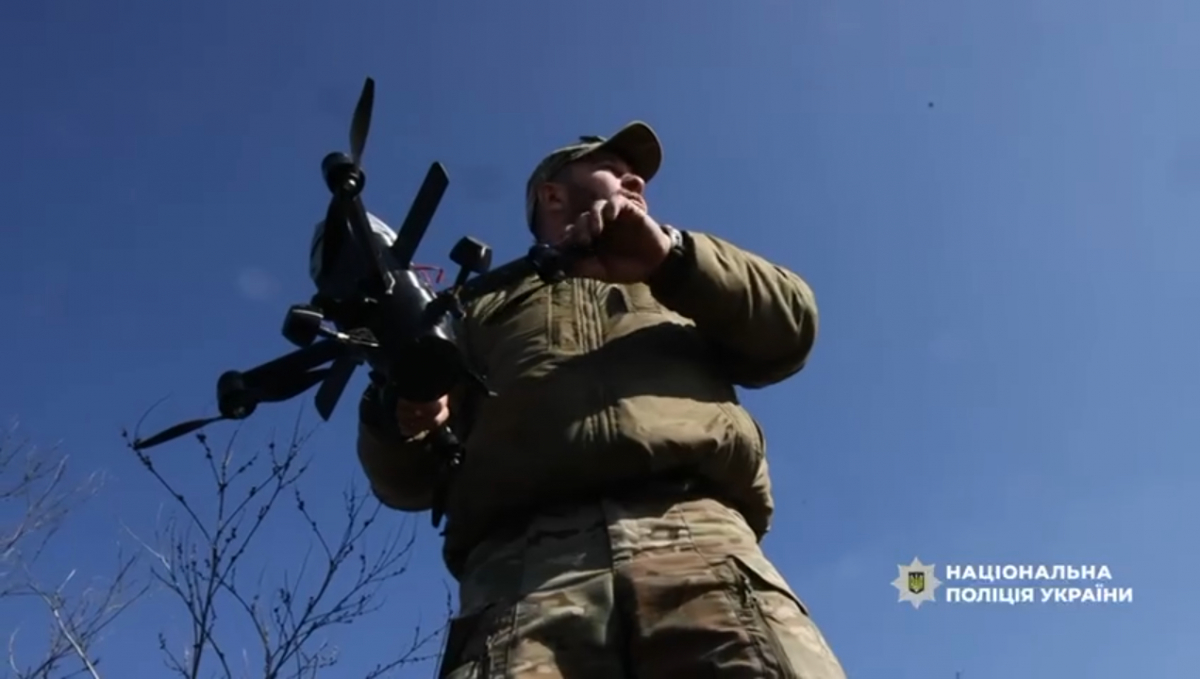 Знищують «Молнії», розвідники та FPV-дрони: як оператори безпілотних систем захищають небо над Запоріжжям (відео)