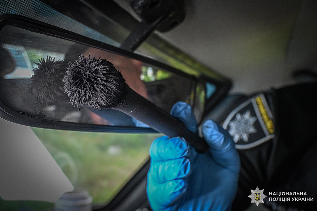 Захотілося розваг - вночі у Запоріжжі неповнолітні студенти викрали машини (фото)