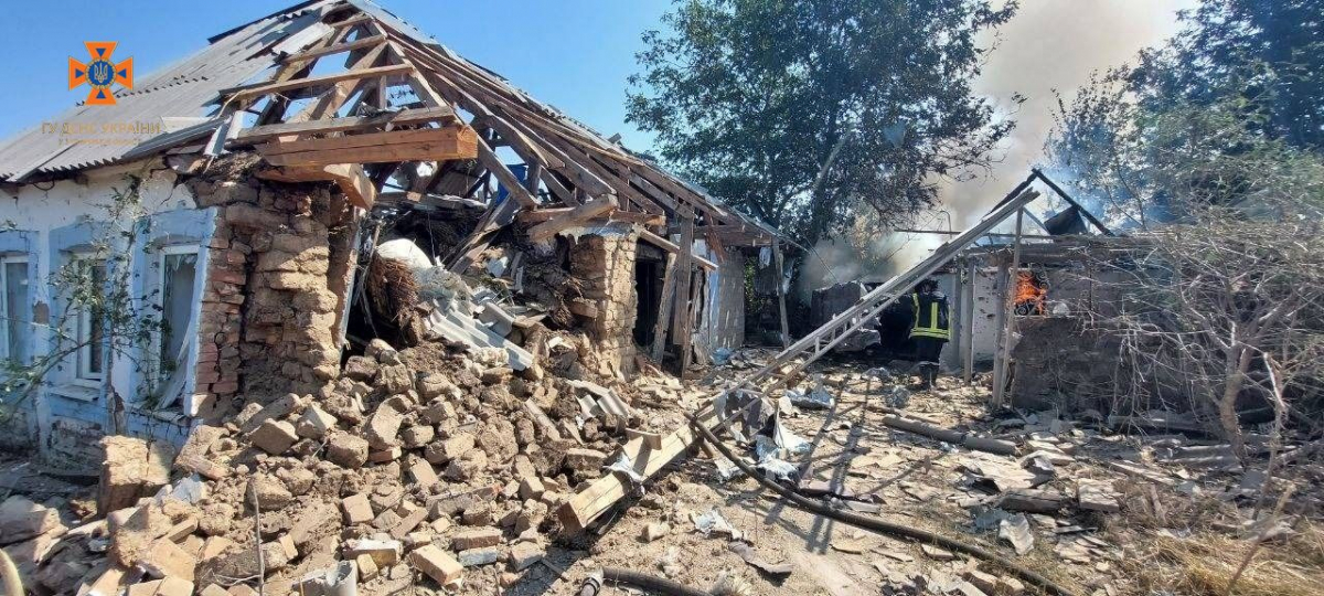 У Запорізькій області горіли житлові будинки та інші споруди - які ще наслідки ворожих обстрілів
