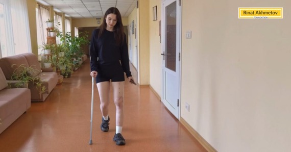 «Я буду танцювати!»: Фонд Ріната Ахметова допоміг хореографці Софії Демидюк пройти реабілітацію після поранення