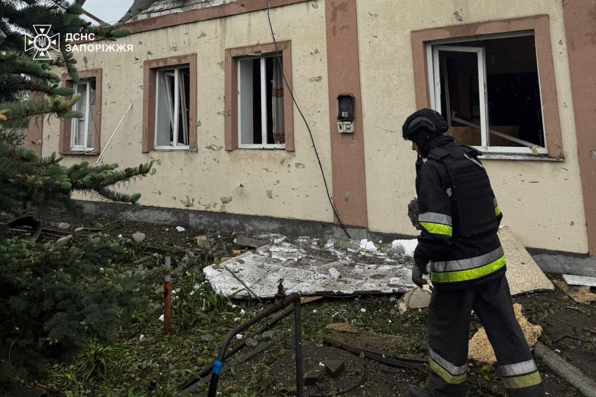Троє постраждалих та сотні атак: наслідки обстрілів Запорізької області (фото)