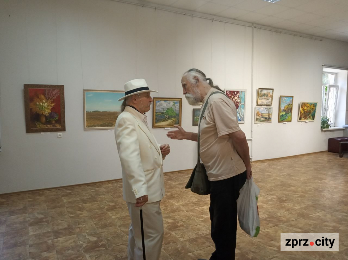 Художники показали, яким бачать прифронтове місто Запоріжжя - фото